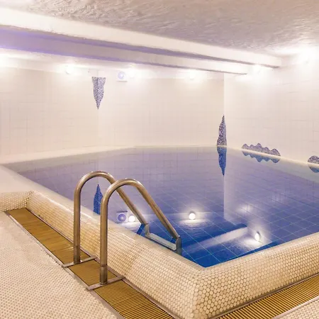 Terrassen-fewo Seaside Am Ostseestrand Inkl Schwimmbad Und Strandkorb * Kronsgaard
