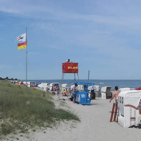 Terrassen-fewo Seaside Am Ostseestrand Inkl Schwimmbad Und Strandkorb Lejlighed Kronsgaard